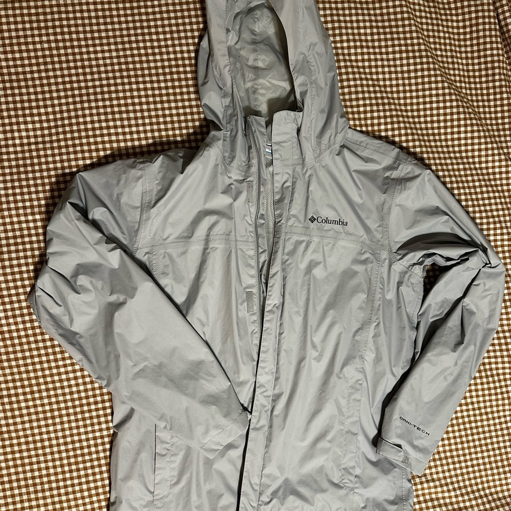 Columbia Gray Raincoat with Hood and Water-Resistant Finish